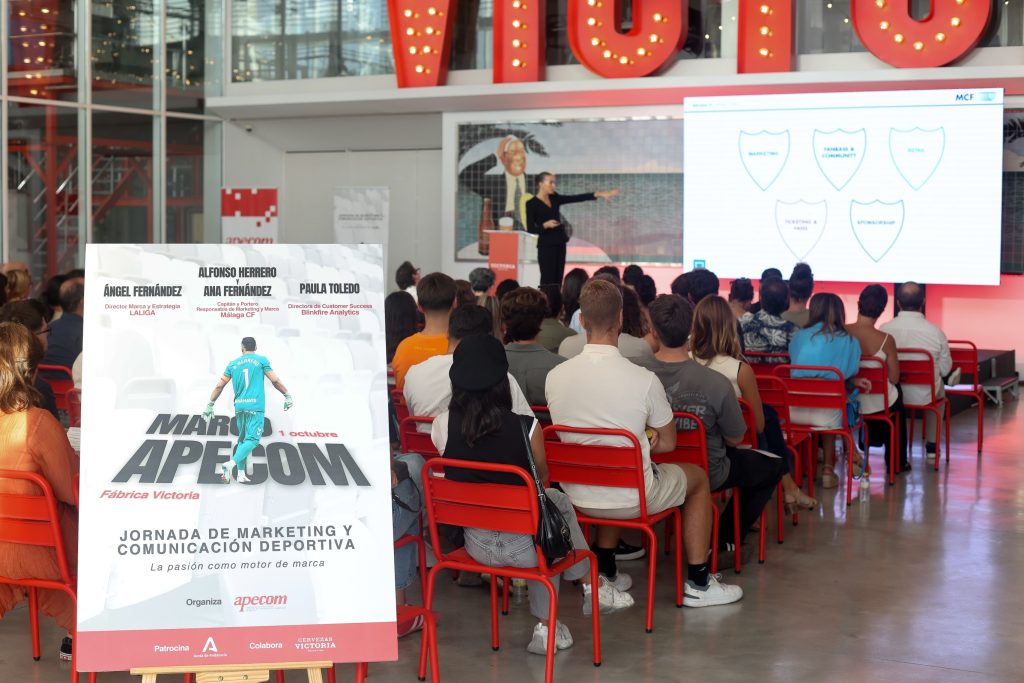 Instagram post from apecom_malaga. This post is in position 0.