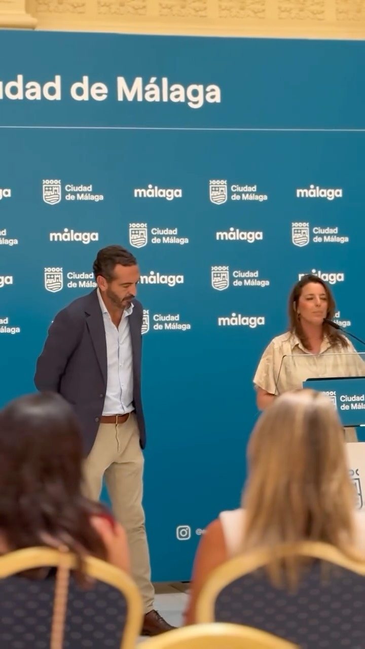 Instagram post from apecom_malaga. This post is in position 2.