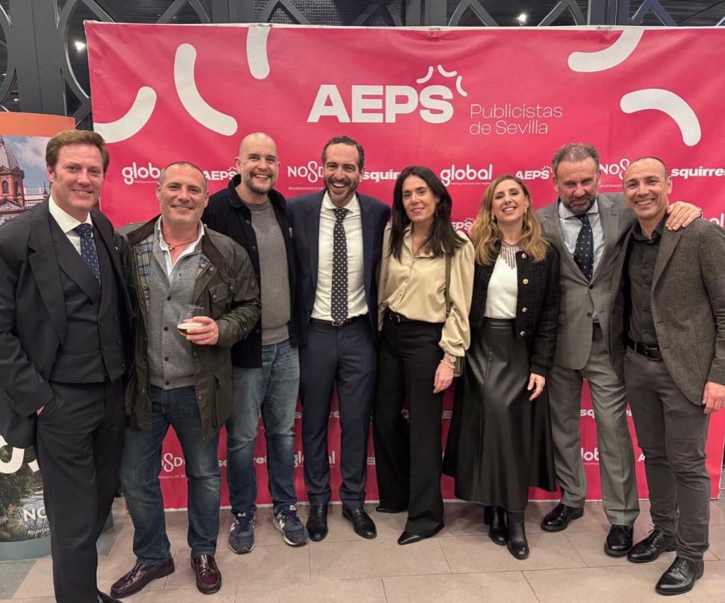 Instagram post from apecom_malaga. This post is in position 3.